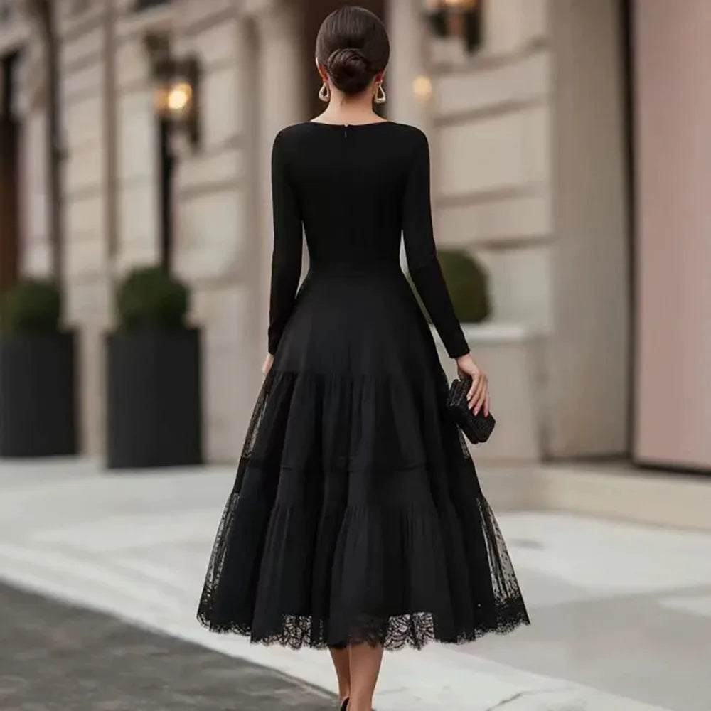 Amelia – Black Long-Sleeve Tiered Midi Dress